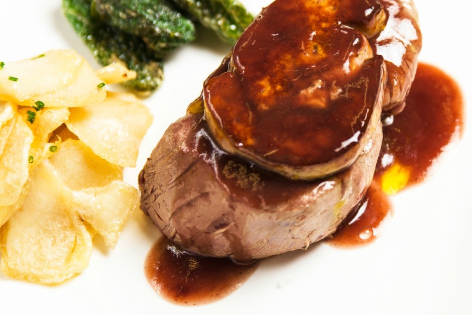 Solomillo de ternera con foie - Restaurante Artabria
